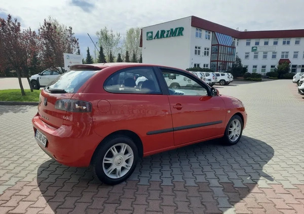 Seat Ibiza cena 6900 przebieg: 141000, rok produkcji 2006 z Sułkowice małe 121